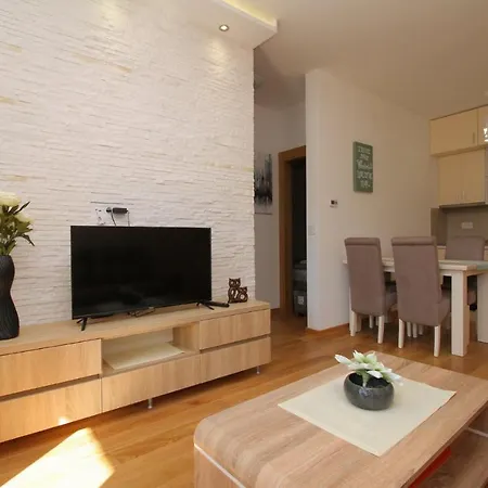 アパート Elsa S15